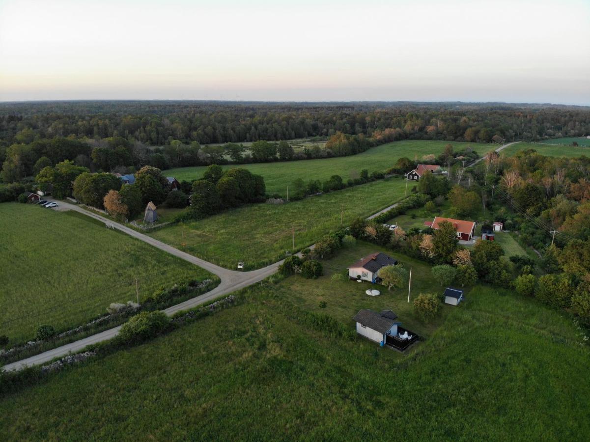 Rosenborgs Friluftspensionats Stugor Med Koek แฟร์เยสตาเดน ภายนอก รูปภาพ